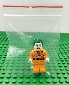 LEGO DC Super Heroes (sh0061) The Joker Minifigure 10937 Arkham Asylum Breakout
