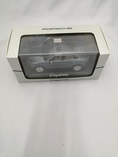 Minichamps Porsche Cayenne E3 2018 1:43 WAP0203110J