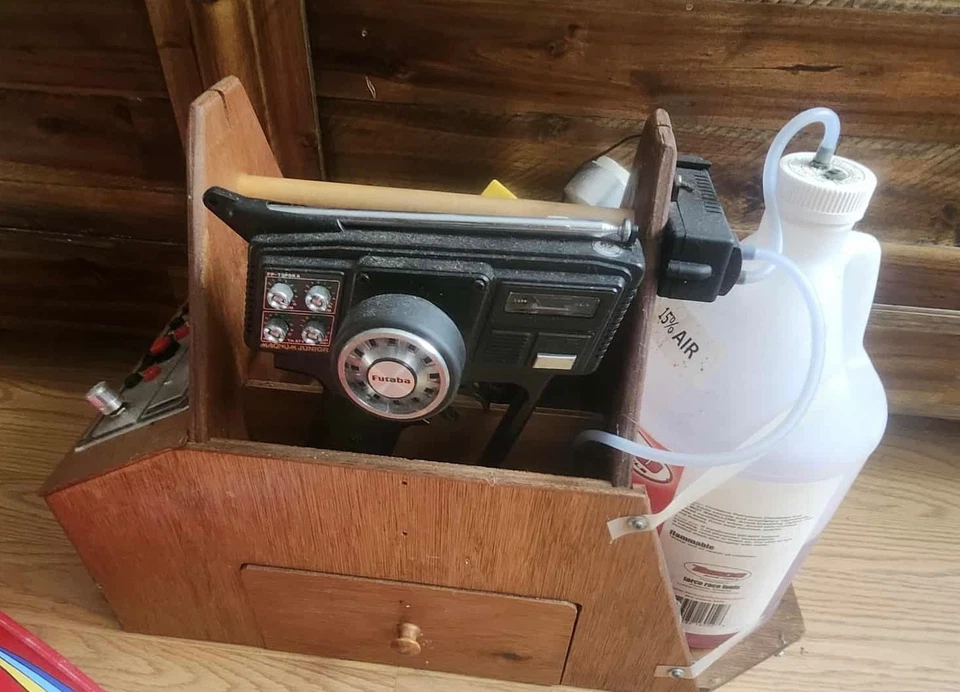 Flitecraft NITRO Air Force RC Boat RED with Power station**FREE SHIPPING** - Image 4 of 4