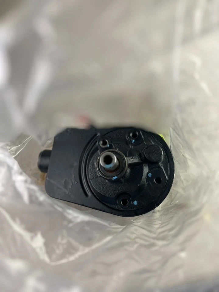 Bomba de dirección asistida Magna-Pure OEM 20-8735 Reman se adapta; Chevrolet, GMC 1990-1995 Foto 2 de 4