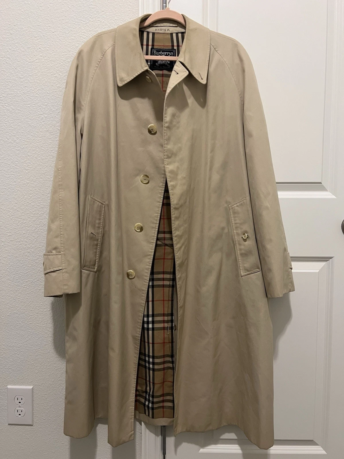 Vtg Burberrys Men’s Beige Long Trench Coat Nova Check Lining no belt - product detail image 13