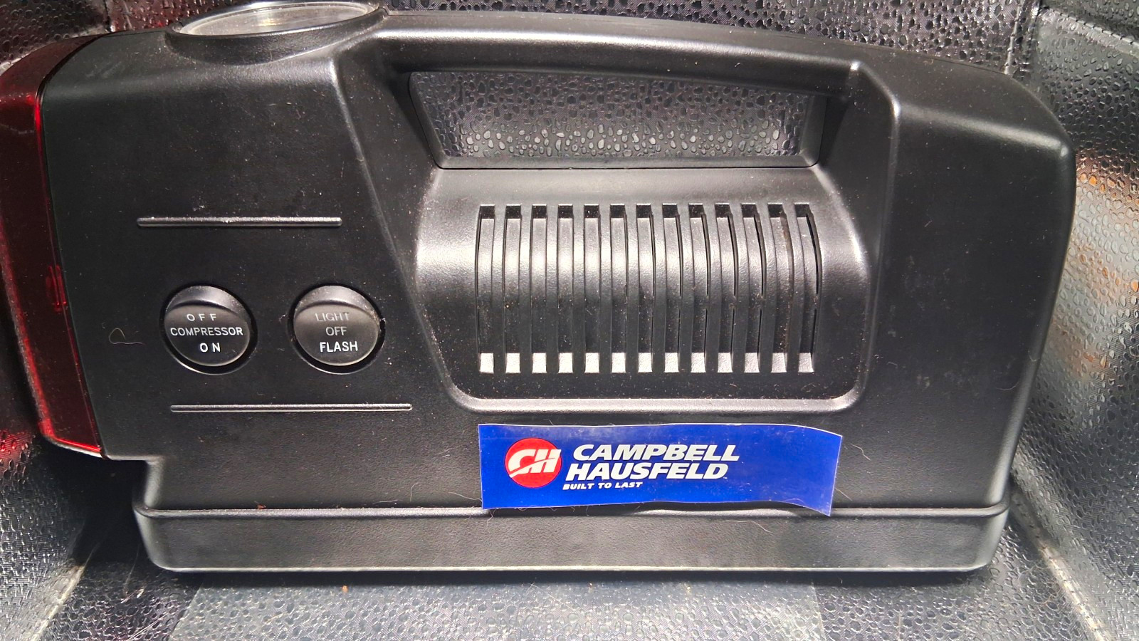 Campbell Hausfeld 12V Inflator 300 PSI Portable Air Compressor RP300001AV