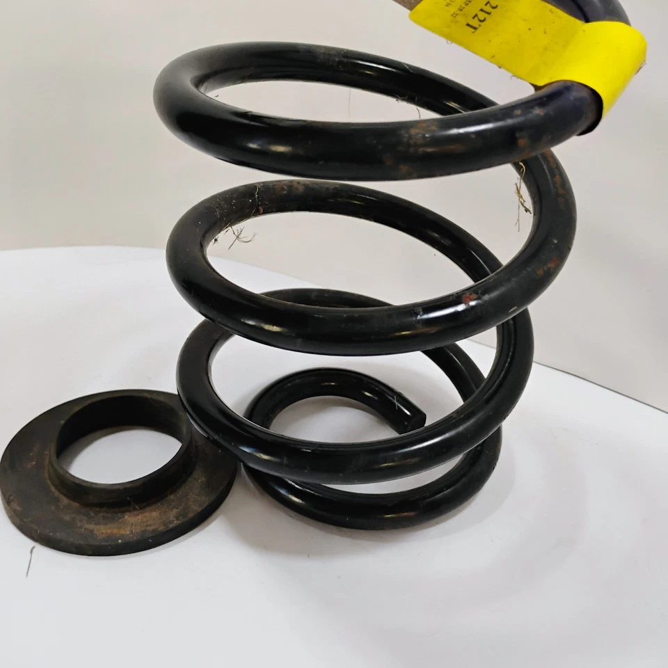 Muelle helicoidal trasero Lincoln Town Car con aislador mercado de accesorios 2003-2011 Foto 4 de 4