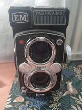 Vintage Yashica-Mat EM TLR Twin Lens Camera  Format 6x6 Beautiful collectable