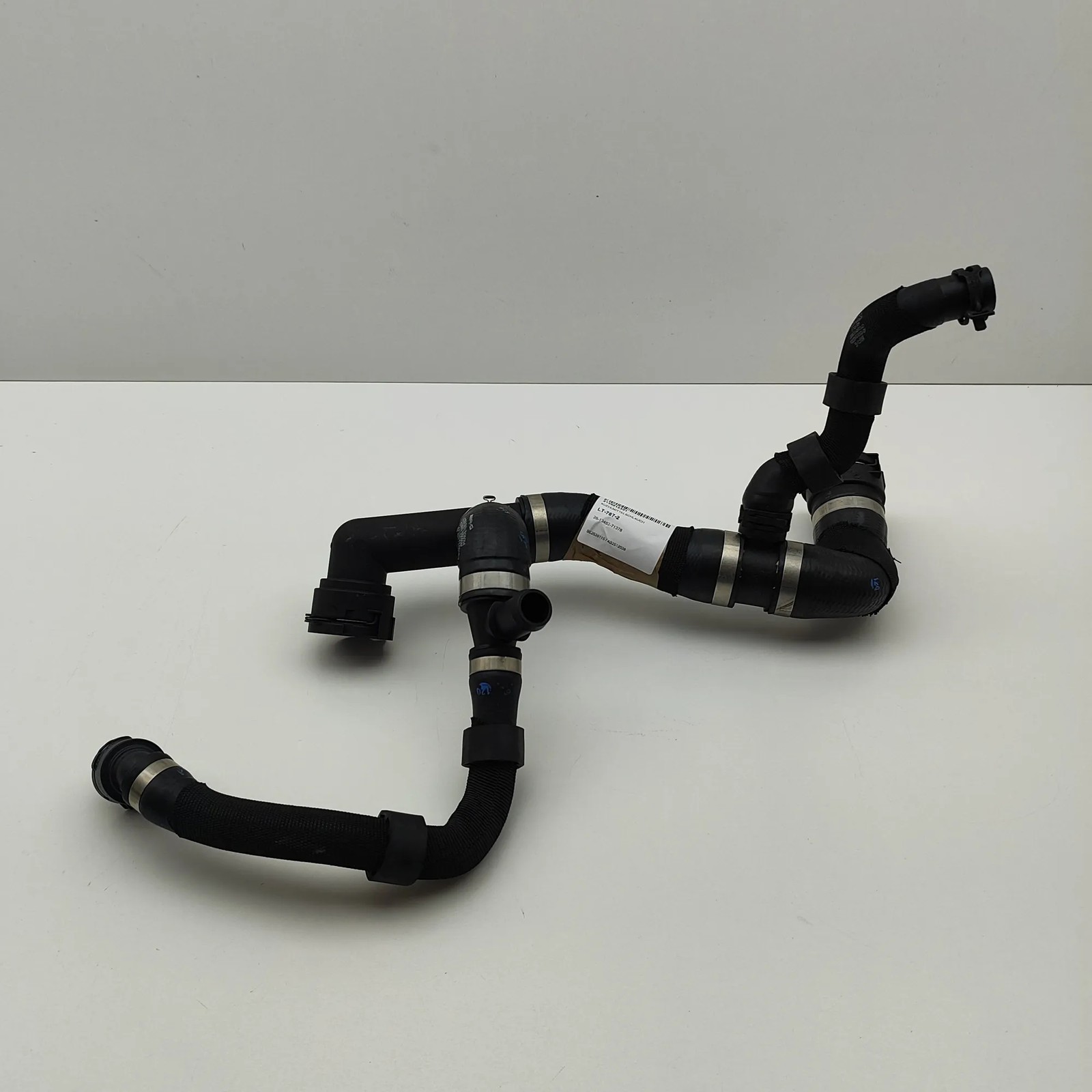 MERCEDES-BENZ E W213 Engine Coolant Hose A2135012301 NEW GENUINE