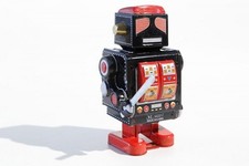 * Blechspielzeug  ROBOTER mit Laserschwert  10 cm °° Tin Toy °° Jouet en Tôle °°