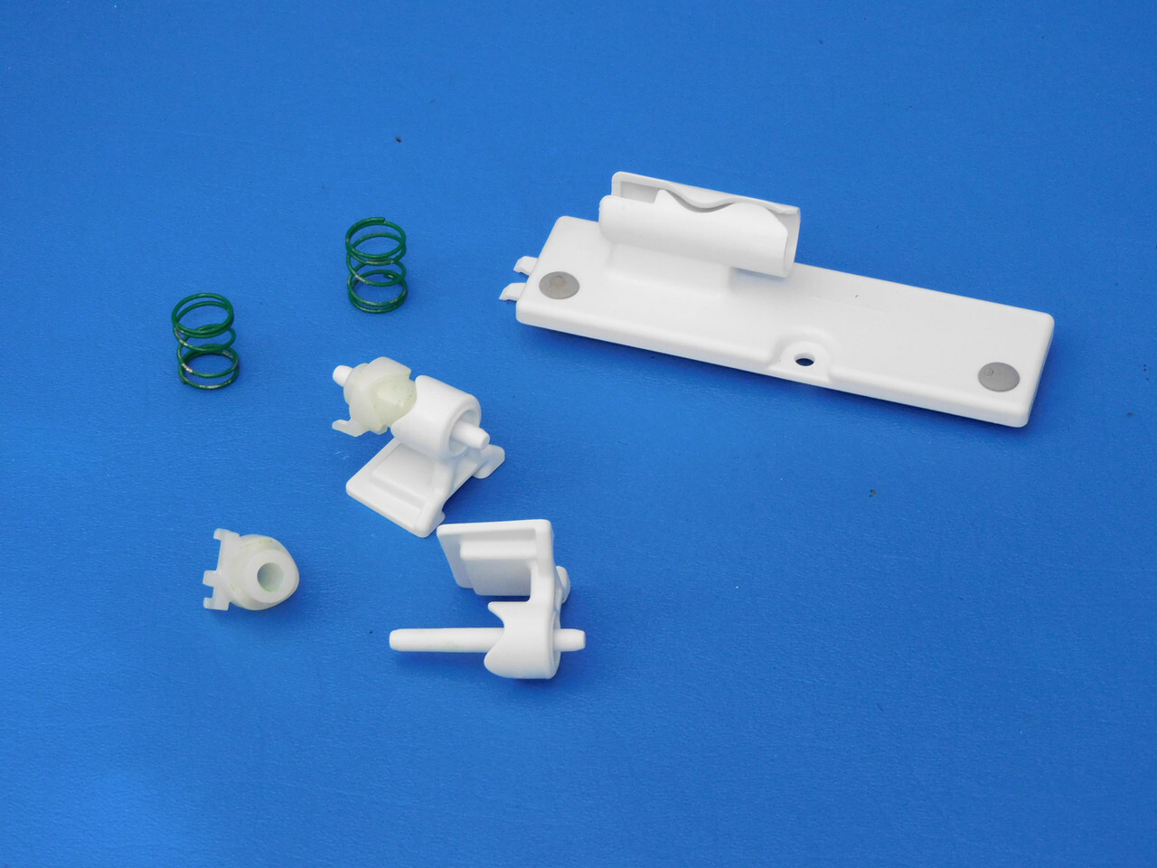 Whirlpool WRX986SIHV00 Refrigerator Door Hinges W10127516 Flipper Kit