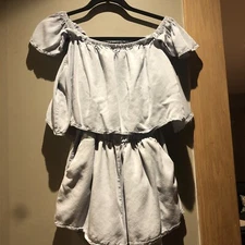 Romeo and Juliet Couture Gray Romper Size Medium