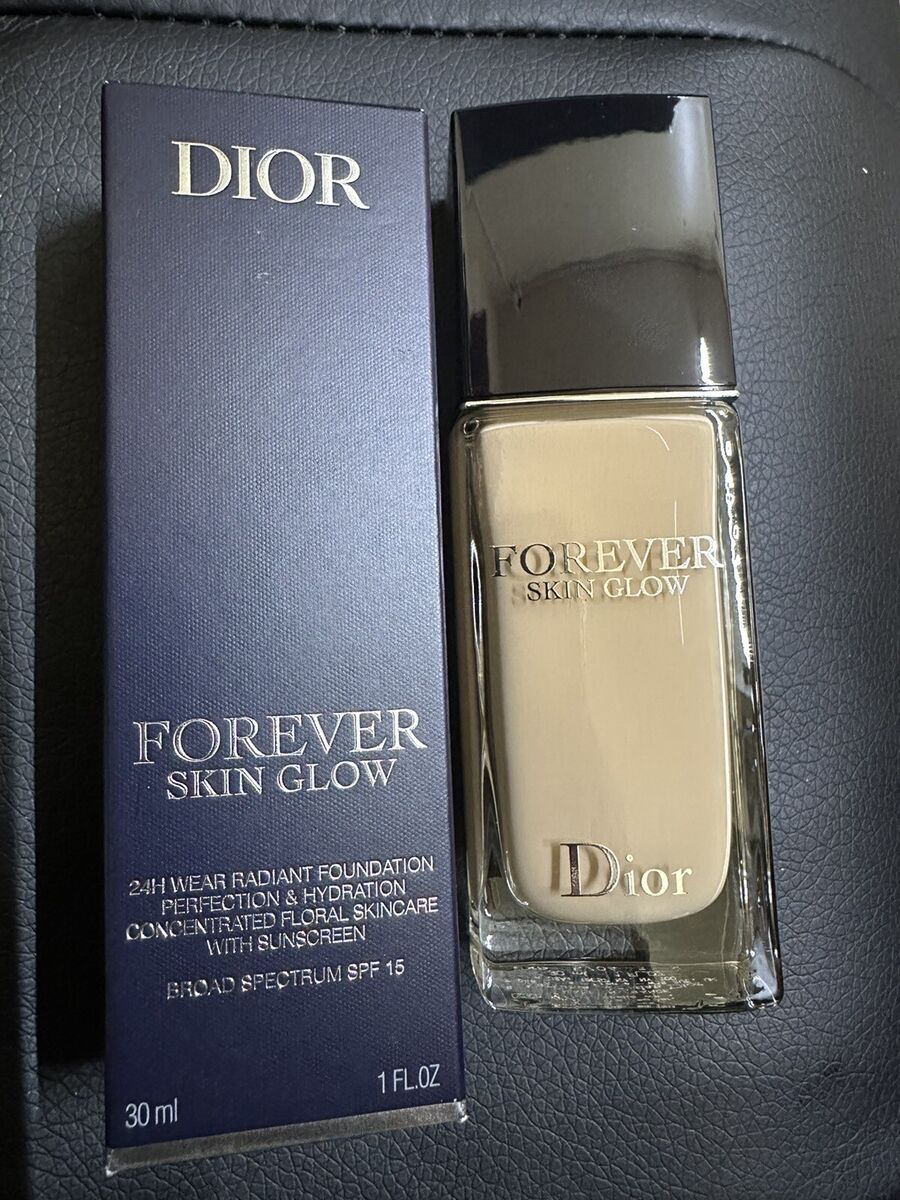 DIOR FOREVER SKIN GLOW 24 H WEAR RADIANT FOUNDATION SPF 15 1 DIOR FOREVER SKIN GLOW 24 H WEAR RADIANT FOUNDATION SPF 15 1