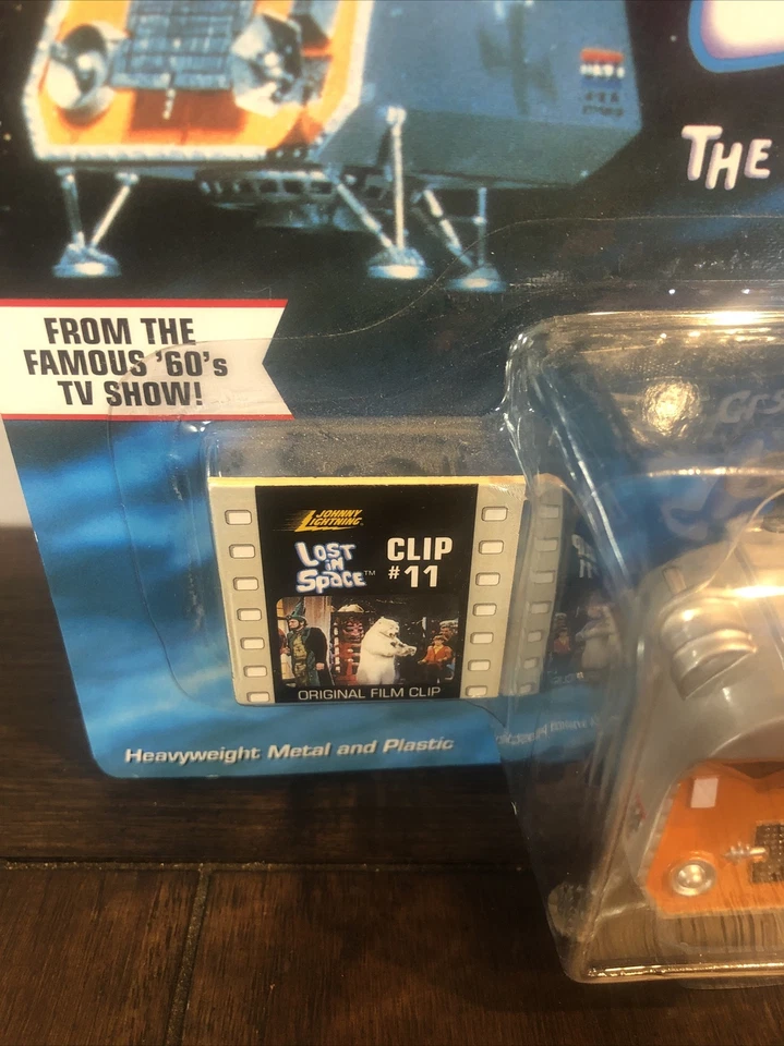 Johnny Lightning Lost In Space Pod Toy Classic 60's TV Show + Film Clip #11 1/64 - Image 3 of 4
