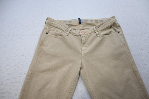 Lacoste Earnest Sewn Harlan Cigarette Leg Stretch Jeans Beige Womens Sz 29 x 32 - Picture 4 of 7