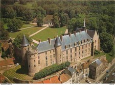 Carte Postale - 03 - Lapalisse - Vue aérienne du château - CPM - Voir Scans Rect