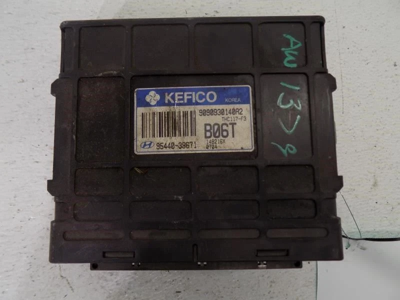 Chassis ECM Transmission AWD Fits 03-04 SANTA FE 1804585 - Image 2 of 4