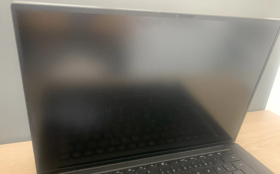 Dell Precision 5550 15,6" i7-10750H 64GB DDR 1TB NVMe T1000 WUXGA W11 B-Ware3 - Bild 2 von 3