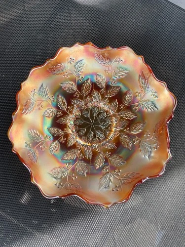 VINTAGE CARNIVAL FENTON PEACH HOLLY RUFFLED BOWL FANTASTIC “COLOR!”