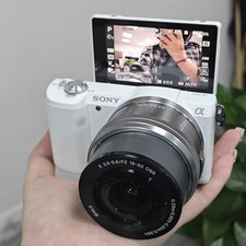 Sony Alpha a5100 24MP Mirrorless w/ 16-50mm Lens Digital Camera With Charger