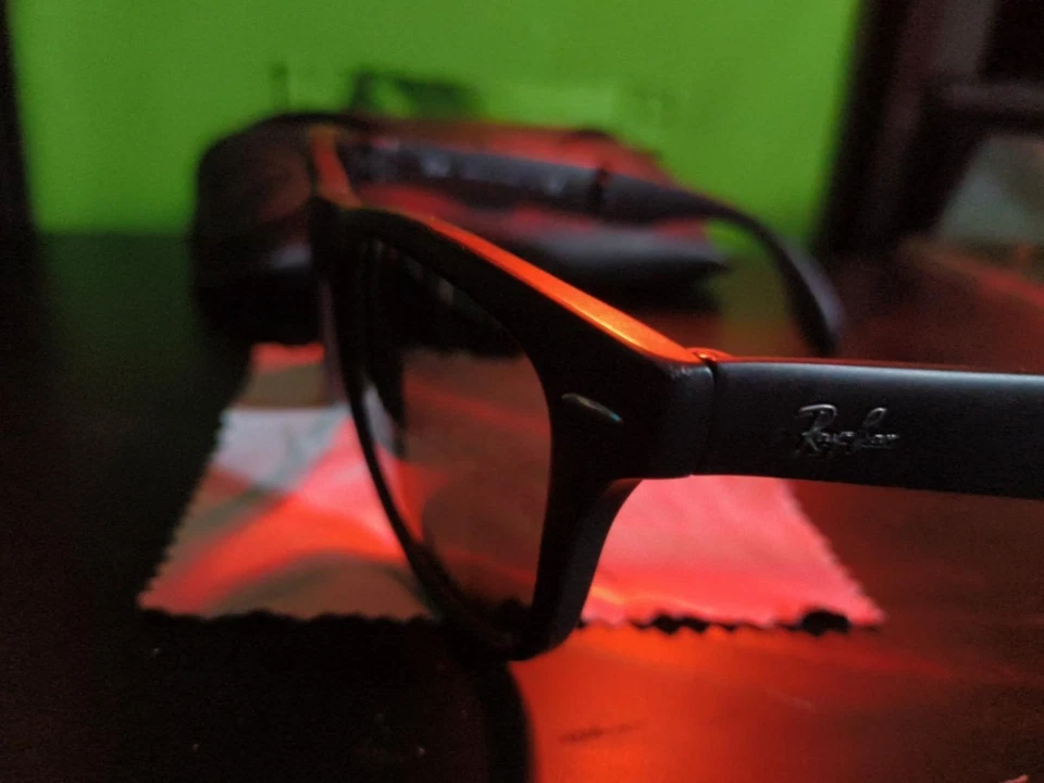 Ray-Ban Wayfarer RB4105 601S 50-22 Folding Sunglasses Matt Black inc OE case/P&P, photo 3 of 4