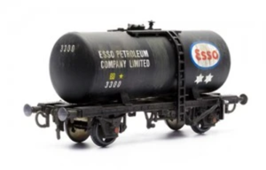 oo gauge tank wagons