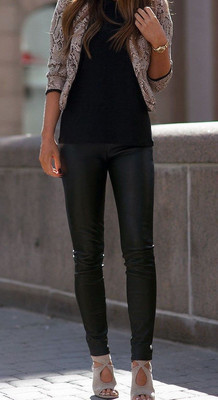 $138 NWT ISDA \u0026 CO Serpent Black 