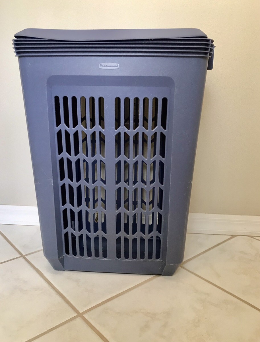 Vintage RUBBERMAID Hamper 2.2 BU/77.5 L Blue | eBay