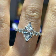 2CT Marquise Künstlicher Diamant Solitaire Verlobungsring 14K Weiß Vergoldet