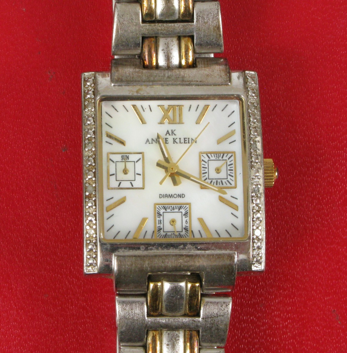 ANNE KLEIN WOMENS FASHION WATCH NOT WORKING - MOST LIKELY  display picture 3
