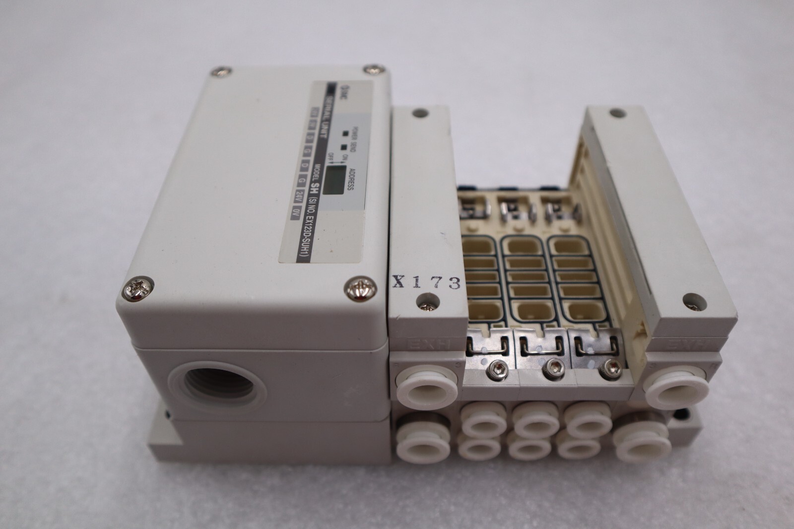 SMC VV5Q21-03C8SH-W-X173 / VV5Q2103C8SHWX173 (BRAND NEW) STOCK K-2420