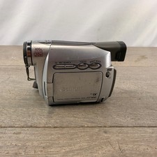 Canon ZR100 MiniDV Camcorder 20x 400x Zoom Digital Silver Tested Works LCD
