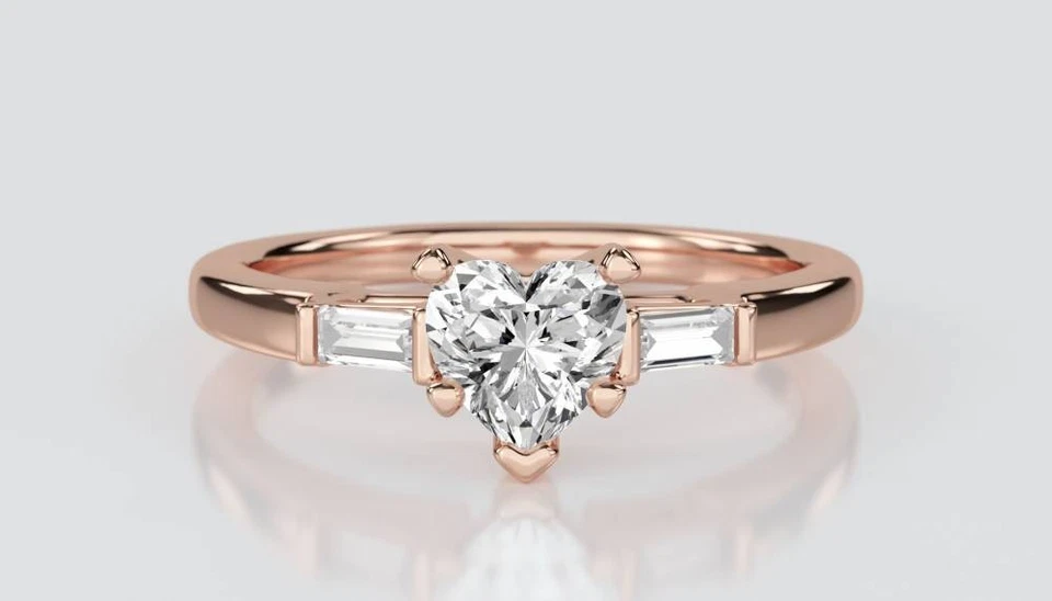 Anillo de compromiso de diamantes cultivados en laboratorio certificado IGI de oro rosa de 14 quilates con corazón de 1,50 quilates Foto 3 de 4