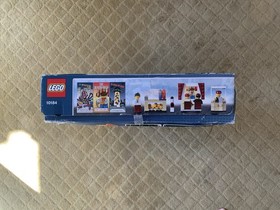 Lego 10184 Town Plan Movie Theatre Gas Station New!