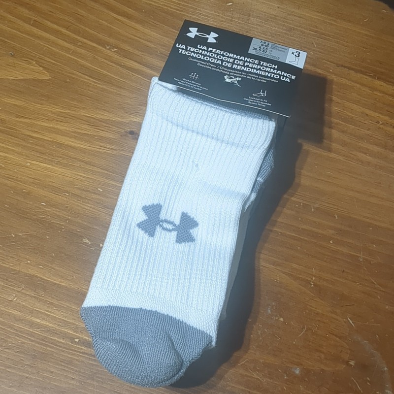 Under Armour UA Adult Performance Tech 3 Pack Crew Sock 1379512