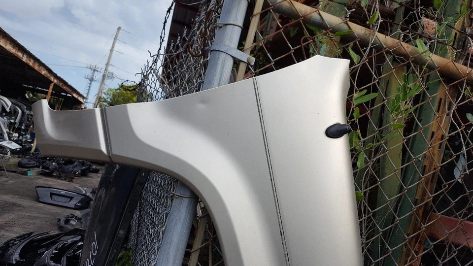 Passenger Right Fender Without Fender Flare Fits 92-97 ISUZU TROOPER 463835 Foto 2 de 3