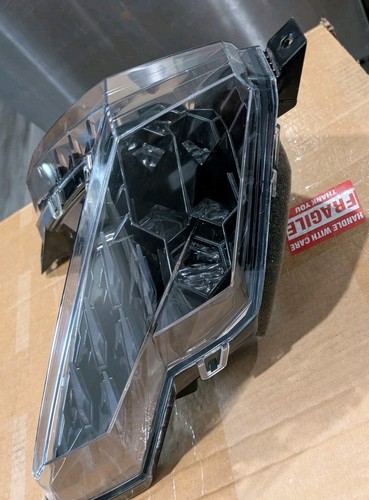 POLARIS HEADLIGHT ASSEMBLY PART 2415074 - Picture 6 of 8