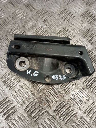 BMW 3 E90 E91 2008 Stoßstange hinten links Halterung 7118193 NMZ43881