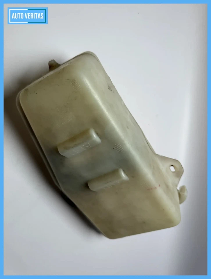 Original Jeep Cherokee XJ Water Cooling Tank 52004790 - Image 3 of 4