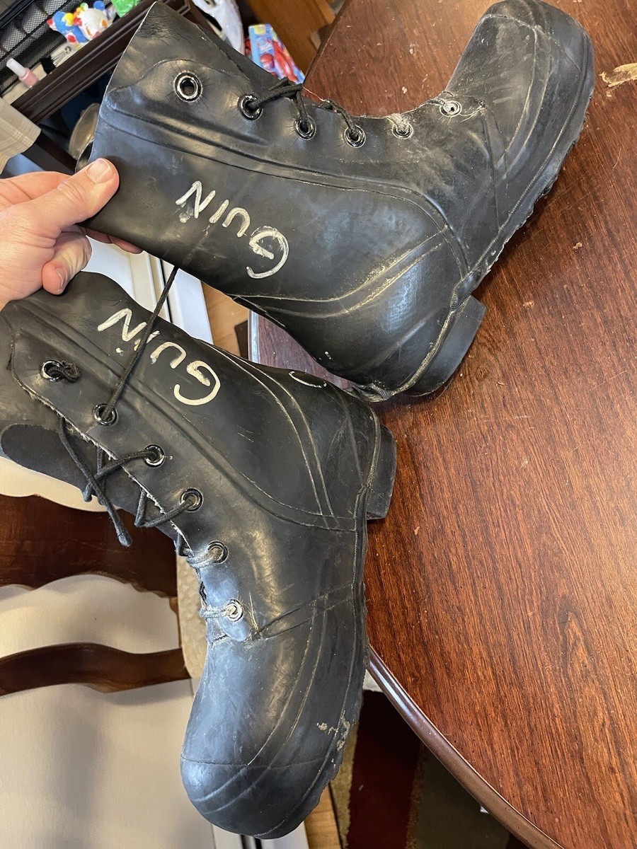 Vtg 1985 BATA US Military Mickey Mouse Bunny Boots Black Extreme
