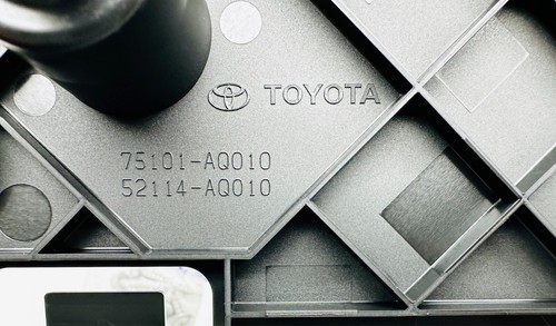 TO1068182 Nuevo Soporte de Placa Delantera de Repuesto 2025 Toyota Camry *LEER* - Imagen 6 de 7