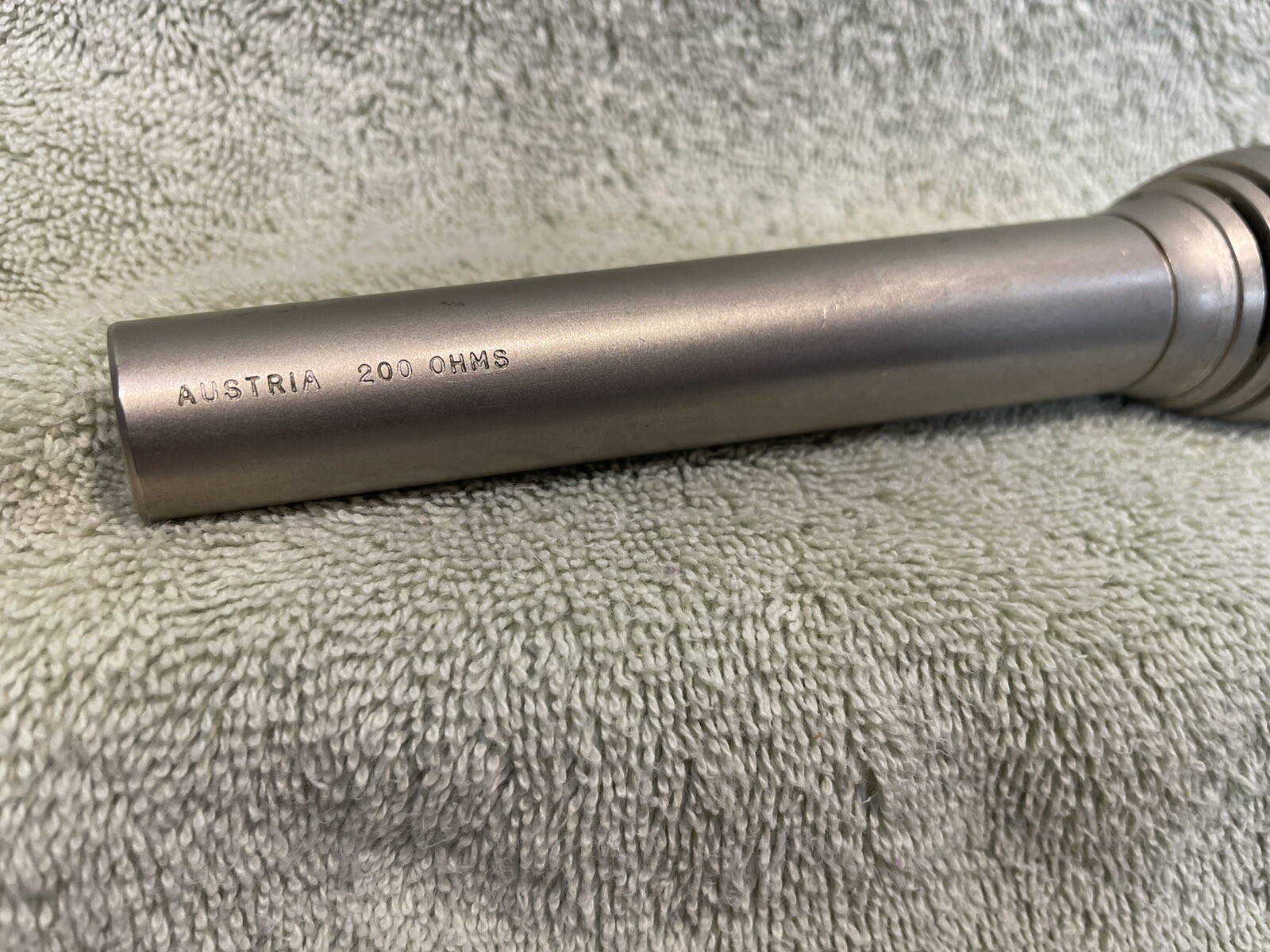 AKG D125 OMNIDIRECTIONAL DYNAMIC VOCAL MICROPHONE Made In Austria