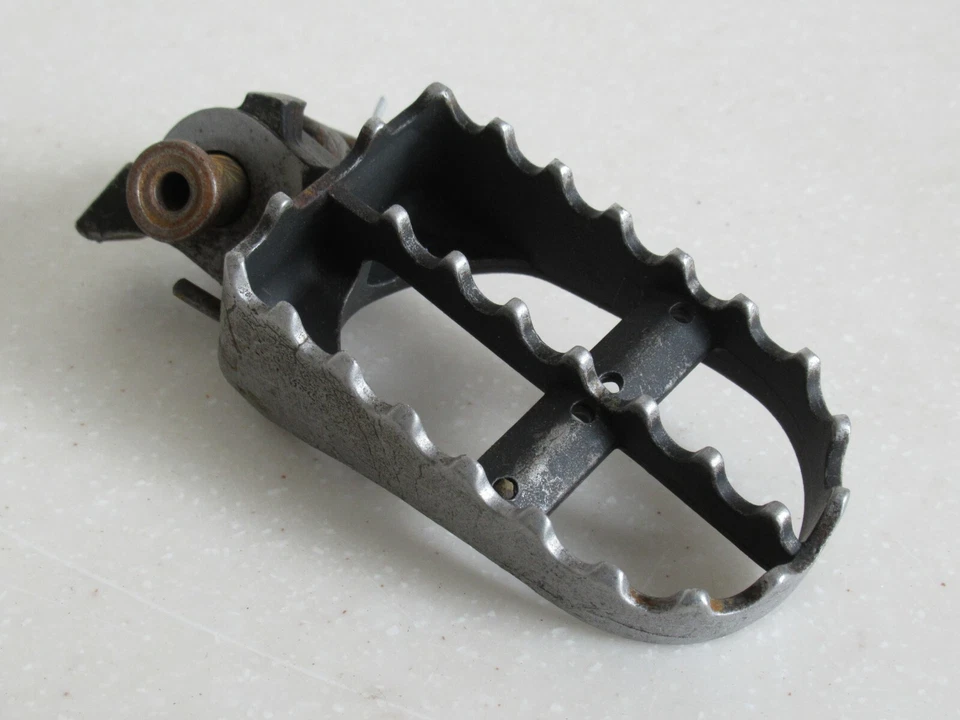 estriberas estriberas izquierda derecha estribo para Yamaha YZ400F 1998 4XM-27411-00-00 Foto 4 de 4