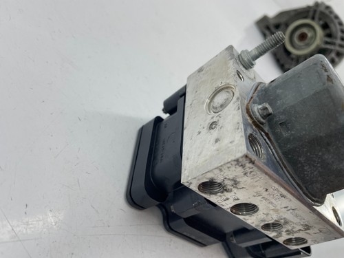 FIAT PANDA MK3 ABS PUMP MODULE 1.2 ASSEMBLY 51932761 1242CC PETROL 2011-2021 - Picture 6 of 13