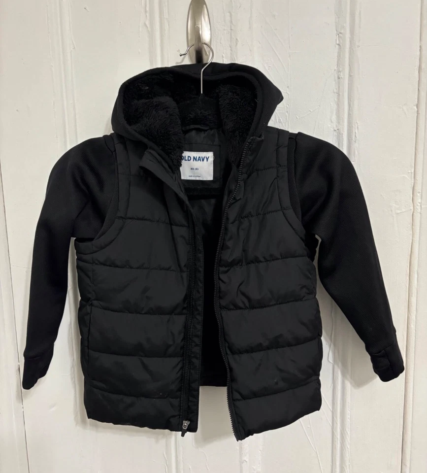 Young Boy's Warm Old Navy Black Lined Hooded Vest Zip Up Jacket Size XS - Image 2 of 3