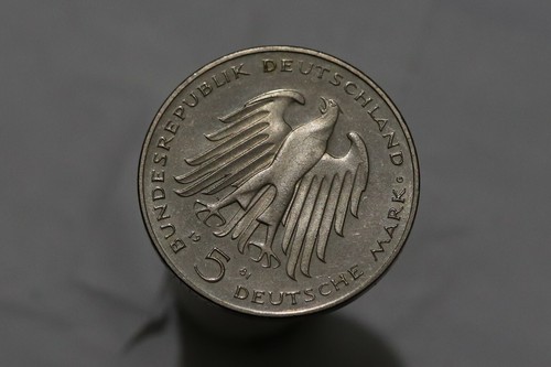 GERMANY 5 MARK 1981 DEATH OF CARL VOM STEIN KM 155 B46 #330 - Picture 2 of 2