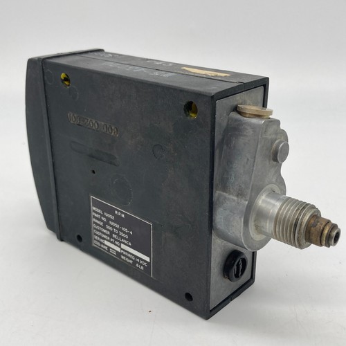 Bellanca Edo-Aire 1U052 RPM Tachometer Indicator Gauge, P/N: 1U052-105-4 - Picture 9 of 11