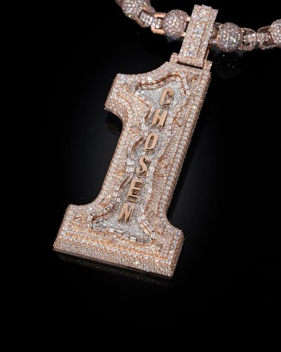 "CHOSEN 1" Ied out Hip Hop Pendant in Rose gold plated with VVS Moissanite - Picture 5 of 5