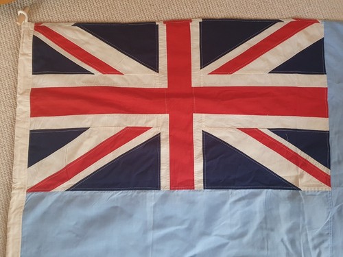 RAF Fully Sewn Embroidered 1.5 Yard Cotton Ensign Flag with Rope and Toggle - Picture 2 of 7