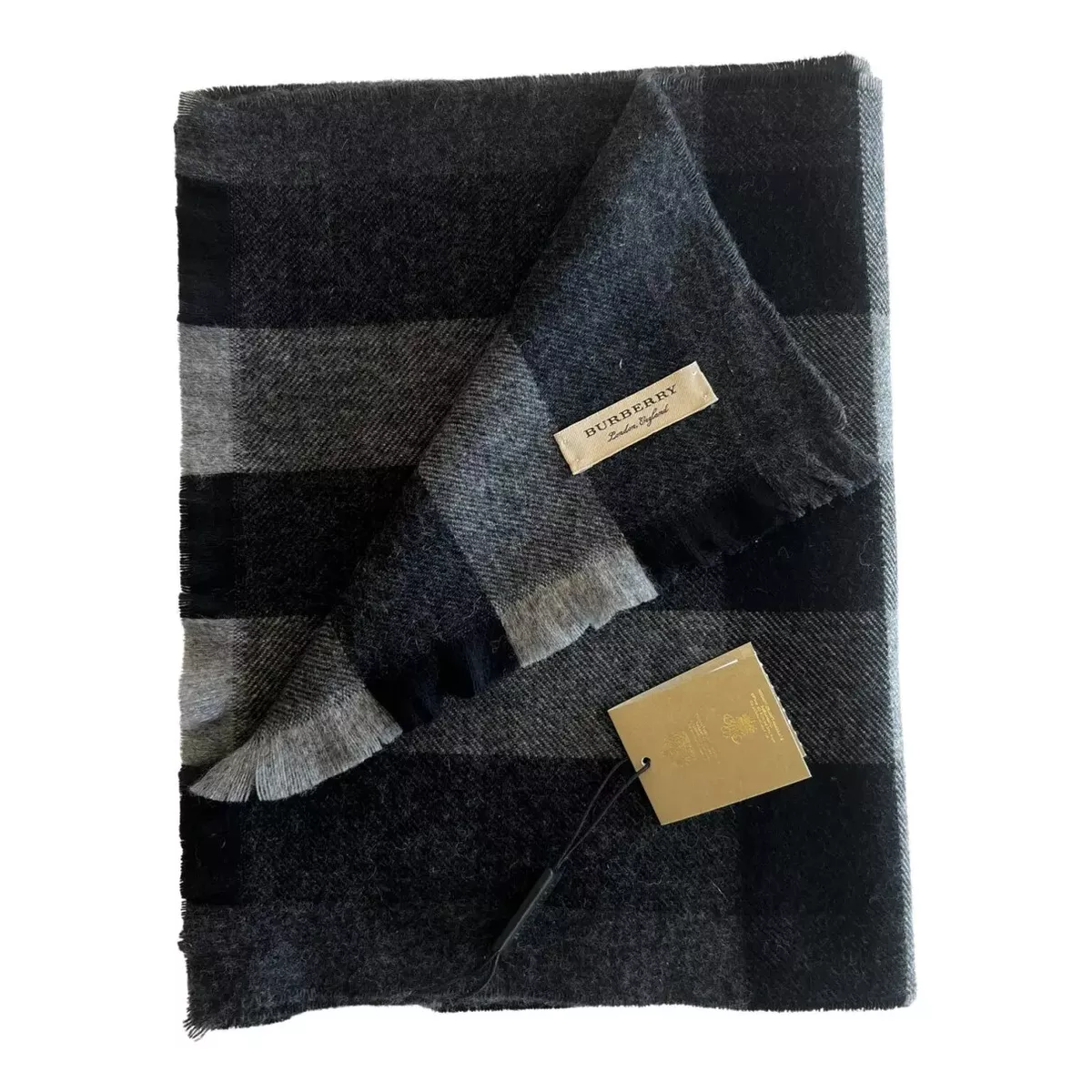 Burberry Scarf  Classic Cashmere Scarf in Claret