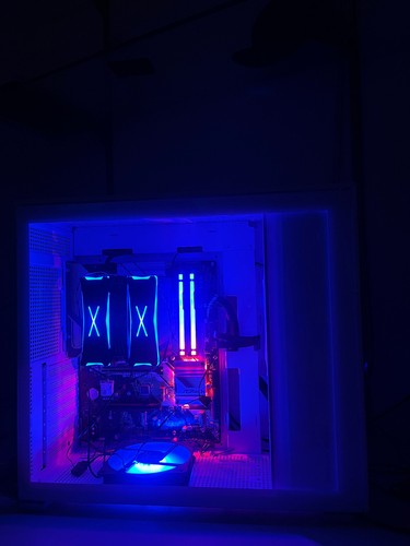 High End Gaming PC. Jonsbo D41mesh builtin screen white PC Case. Premium parts. - Picture 6 of 6