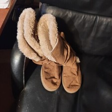 Vintage Brown Boot Faux Fur Flat Boot Size 7/8 PreLoved Good Condition