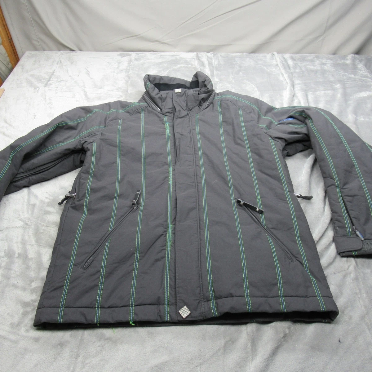 Descente Regular Size Coats, Jackets & Vests for Men for Sale