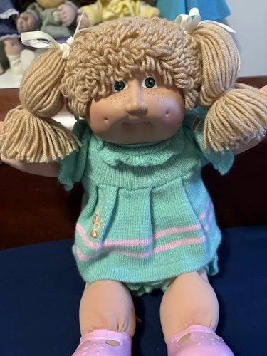 Cabbagepatch 1983 Wheat Poodle Green Eyes In Teal Dress Hm2 Freckles Smoke free